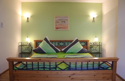 Weisenheim am Berg Hotel | Hotel & Restaurant Weisenheimer Hof