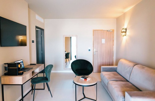 Lucciana Hotel | Hotel Restaurant SPA la Madrague