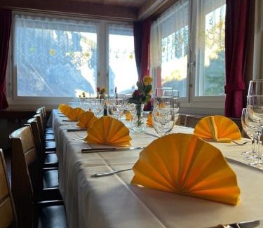 Stechelberg Cama Y Desayuno | Hotel-Restaurant Stechelberg Bed & Breakfast