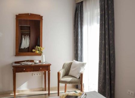 San Bartolome Hotel | Hotel Rey Alfonso X