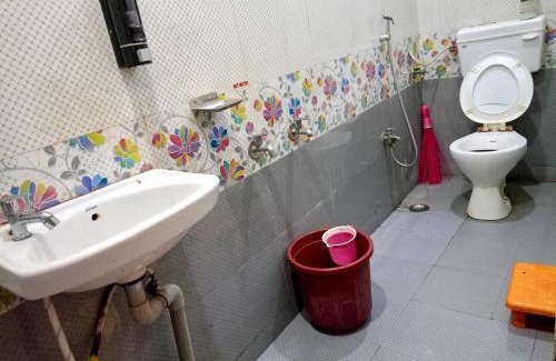 Jhambhulpada Casa | Hotel River Garden Guest House