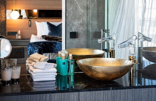 Centrum Hotel | Hotel Riverton