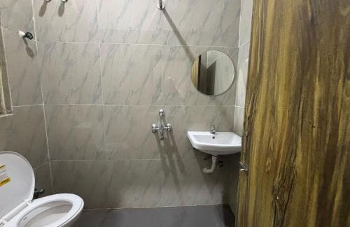 Ballygunge Casa | Hotel Rocking Yash Stays