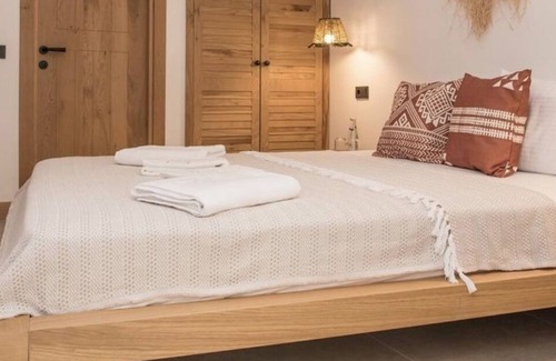 Alacati Cama Y Desayuno | HOTEL ROOM İN ALAÇATI ALAÇATI KÖY İÇİNDE BUTİK OTEL