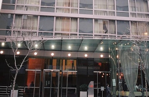 Midtown East Condominio | Hotel Room in New York City!