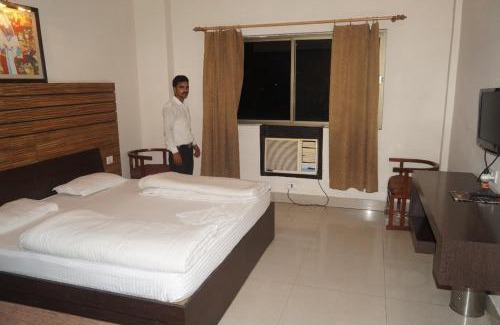 Rudrapur Hotel | HoTEL RUDRA