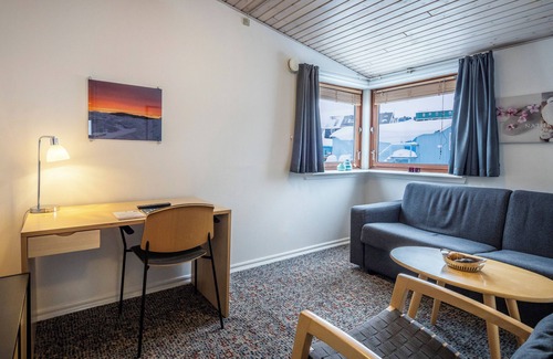 Aasiaat Hotel | HOTEL SØMA Aasiaat