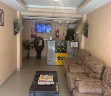 Gomti Nagar Hotel | Hotel S R INN