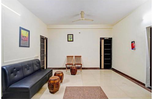 Patia Hotel | Hotel S-R Palace Near City Bus Stand - Fully Air Conditioning Hotel - Luxury & Spacious Room -Best Hotel In Bhubneshwar