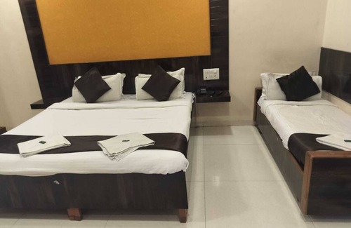 Shirdi Hotel | Hotel Sachidanand