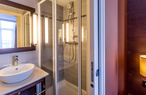 Les Halles Hotel | Hotel Saint Honore 85