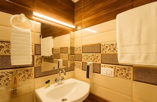 Mussoorie Hotel | Hotel shiva Lake