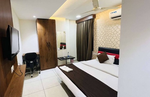 Ratlam Hotel | Hotel Shree Palace & Restaurant