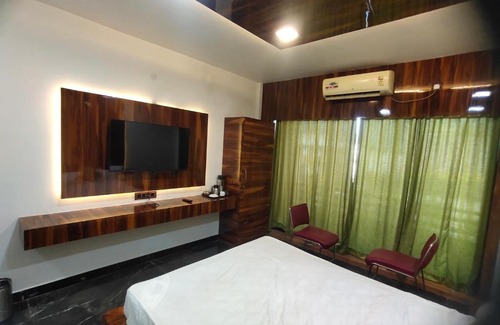 Jabalpur Hotel | HOTEL SILVER