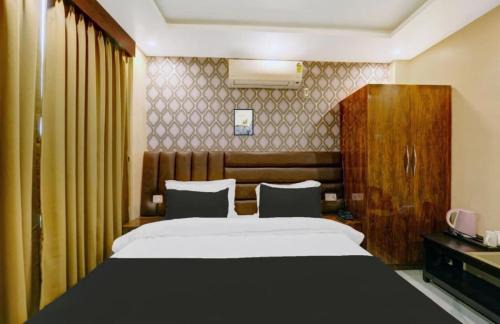 Rakabganj Hotel | Hotel Silver Star