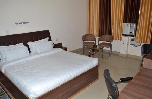 Udhampur Cama Y Desayuno | Hotel Singh Axis