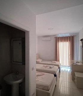 Librazhd Hotel | Hotel Skura