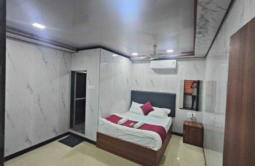 Kurla Cabina | hotel SR residency