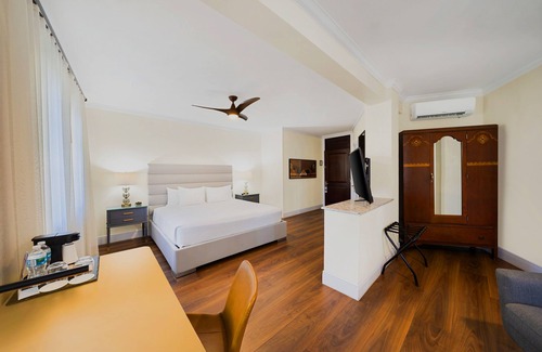 Coral Gables Section Hotel | Hotel St. Michel
