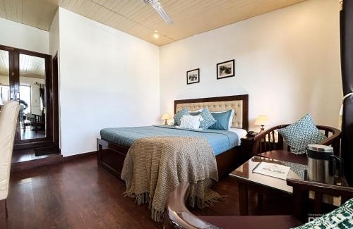 The Mall Road Cama Y Desayuno | Hotel Sunny Cot - Free Mall Shuttle and Parking