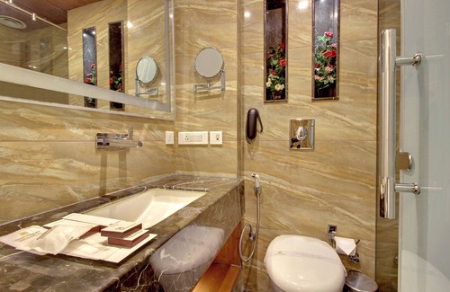 Karol Bagh Hotel | Hotel Swaran Palace