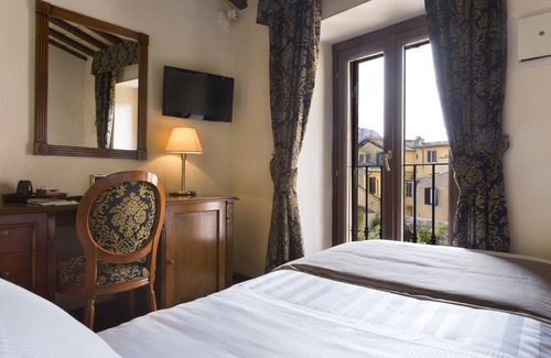 Rione VI Parione Hotel | Hotel Teatro Pace