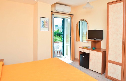 Forio Hotel | Zi' Carmela