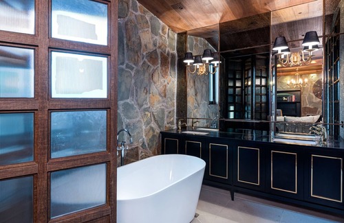 Chunggogil-tong Hotel | Hotel The Designers Kondae
