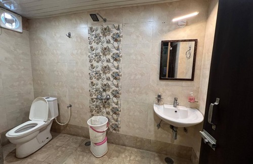 Kanpur Hotel | Hotel The Mall Inn by MNG Rooms