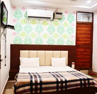 Faizabad Hotel | Hotel The Mansarovar Palace , Near Ram Mandir