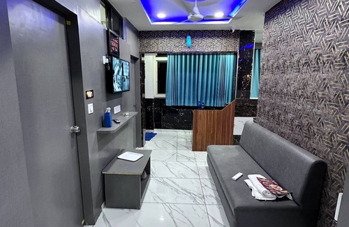 Ahmedabad Hotel | HOTEL THE PACIFIC