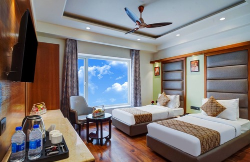 Motia Khan Hotel | Hotel The Pearl - Newly Renovated in City Centre