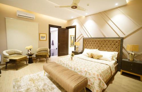 Mahipalpur Extension Hotel | Hotel The Regal Havan Near IGI Airport