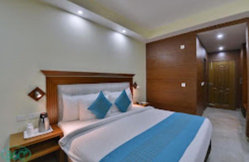 Shimla Hotel | Hotel The Rock Castle Shimla