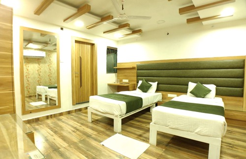 Maharana Pratap Nagar Hotel | Hotel Tilak