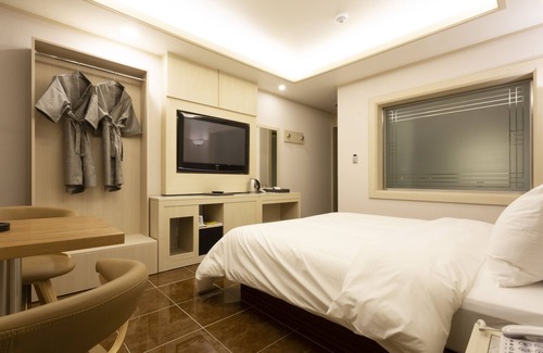 Jamwon-dong Hotel | Hotel Tirol