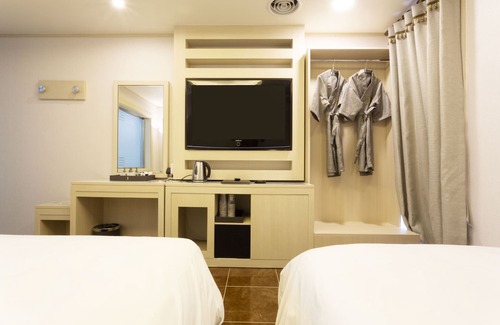 Jamwon-dong Hotel | Hotel Tirol