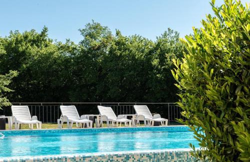 Santalezi Cama Y Desayuno | Hotel Tomažići