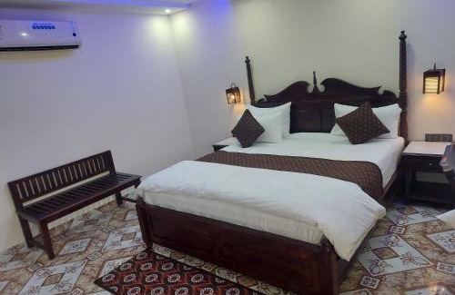 Rakabganj Hotel | HOTEL TOURIST REST HOUSE Agra