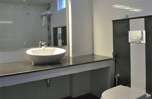 Statue Hotel | Hotel Town Tower