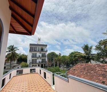 Ettukala Hotel | Hotel Transylvania - Negombo