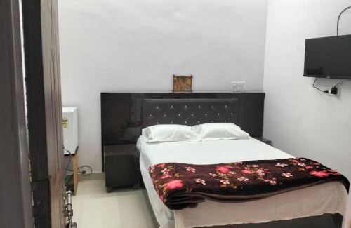 Kharsali Hotel | Hotel Trayambakam