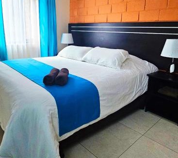 Baños de Agua Santa Hostal | Hotel Tungurahua