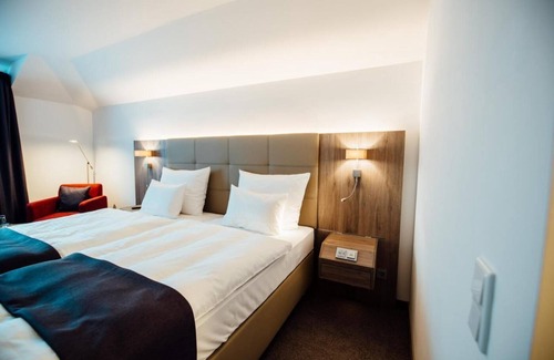 Oberhausen Hotel | Hotel und Restaurant Schmachtendorf