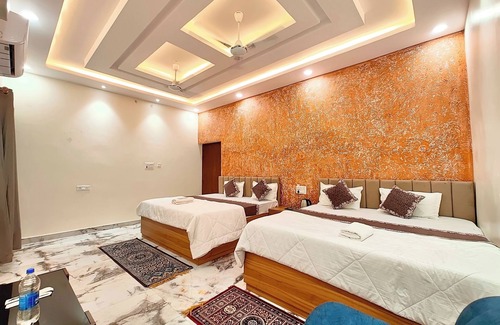 Ayodhya Hotel | Hotel V Palace Ayodhya