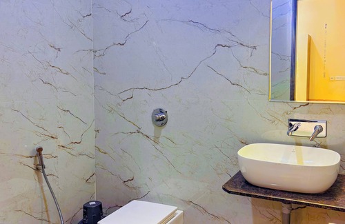 Sohagpur Hotel | Hotel Vatika Inn