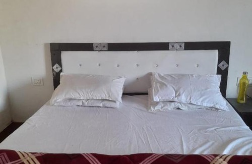 Vrindavan Casa | Hotel Ved Bageshwari