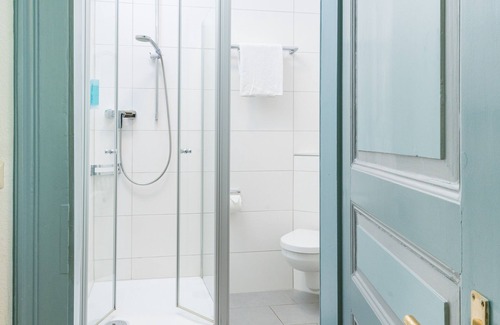 Petershausen-Ost Hotel | Hotel Villa Barleben am See