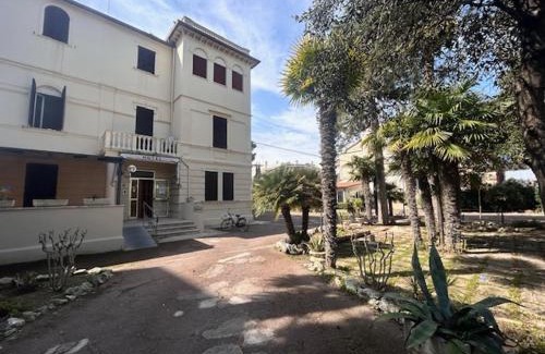 Senigallia Hotel | Hotel VILLA PINA