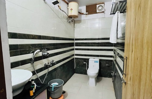 Varanasi Hotel | Hotel Vinayak Grand Varanasi